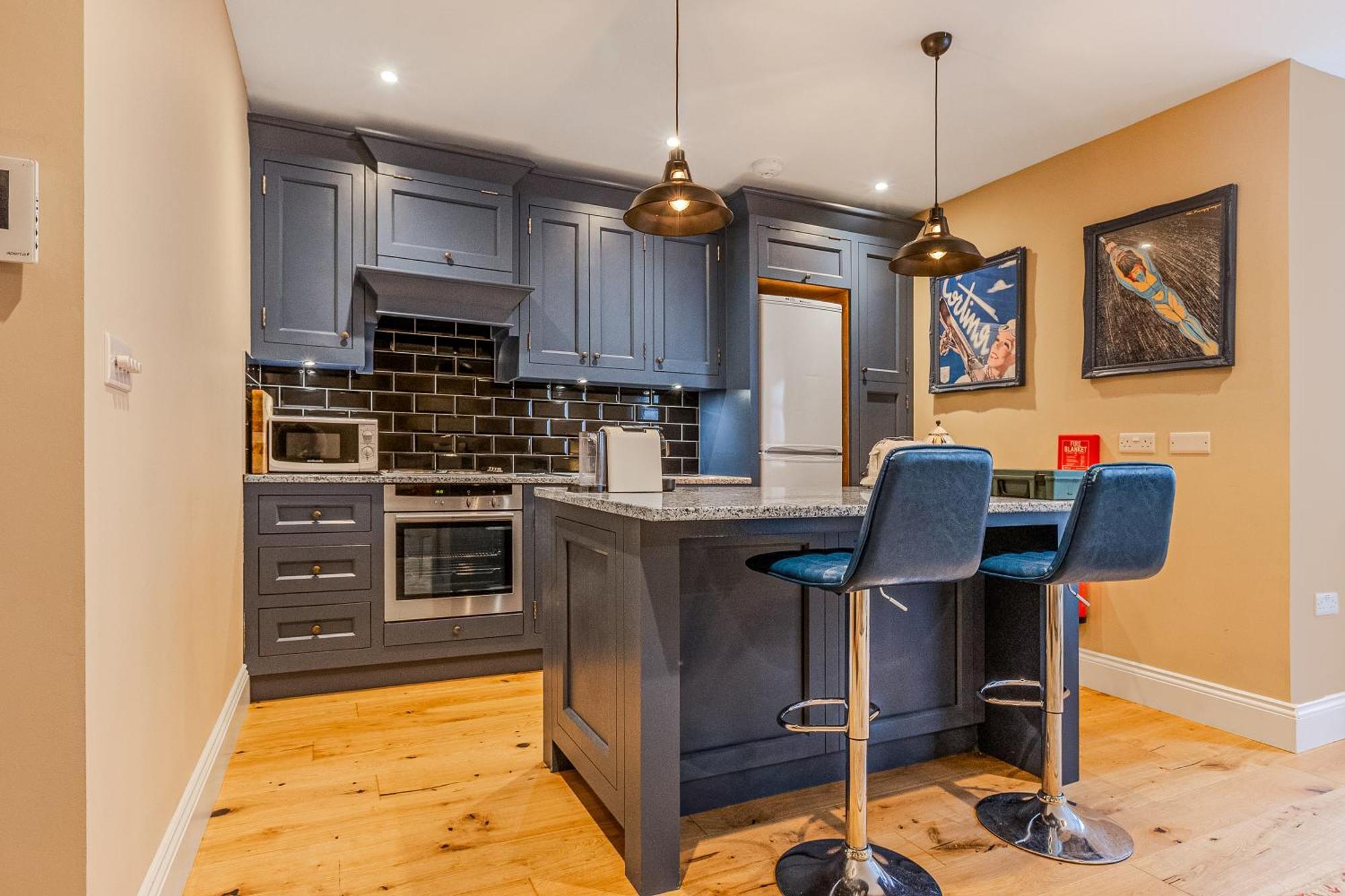 Stylish With Patio In Clapham, 14 Min Tube *